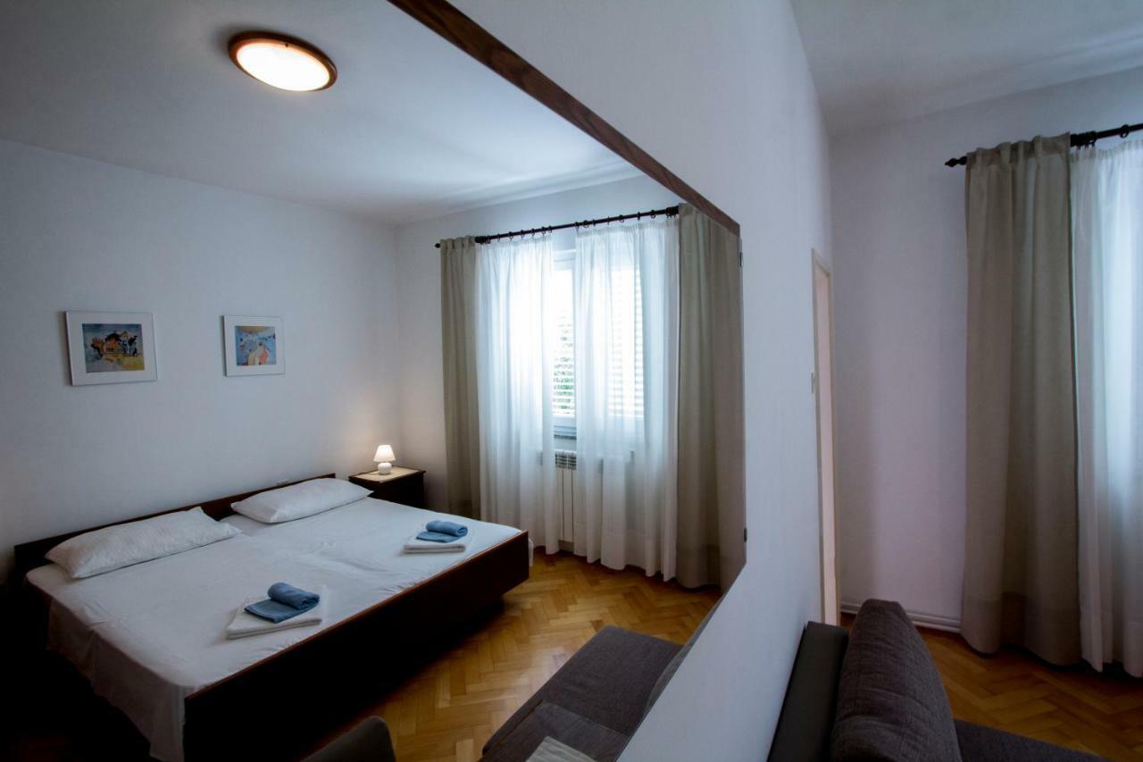 Hotel Sobe Tonica à Krk Town Extérieur photo